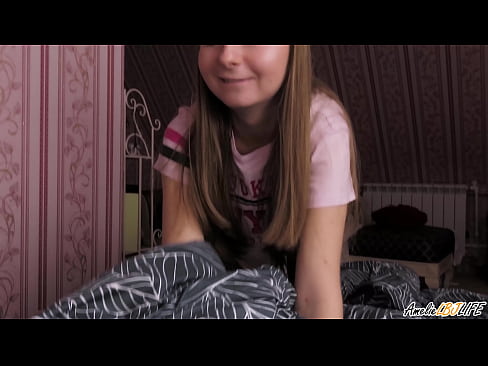 ❤️ Blondie BFF-ya xwe bi kûr dimije û di devê xwe de diqelişe ❤❌ Porno li me ❌️